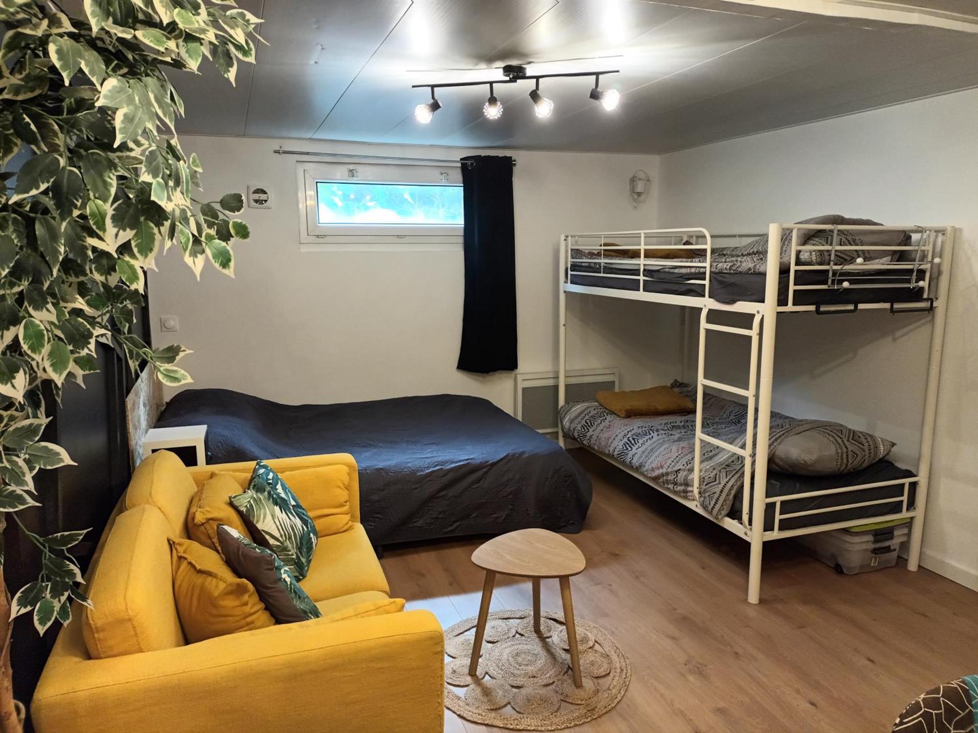 Appartement Tout Confort Le Fresne-Camilly エクステリア 写真